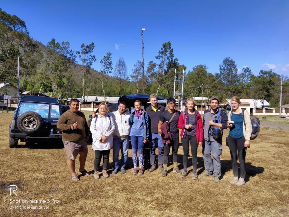 Thalia Homestay & Ijen Bromo Tour Баньюванги Экстерьер фото